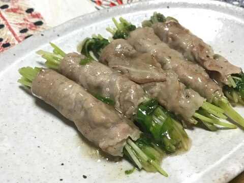 簡単！うどんスープの素で作る豆苗の豚肉巻き